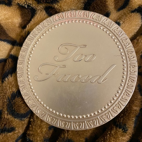 Too faced bronzer in Dark chocolate used. - Picture 2 of 3